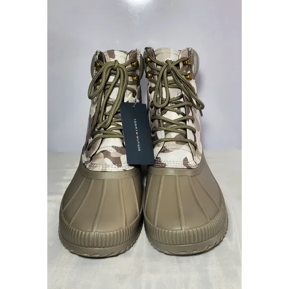Tommy Hilfiger Men's Size 12  Camouflage  Duck  Boots.