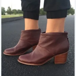 TOMS &quot;Leila&quot; Oxblood Leather Ankle Boots Tassel Zip Block Heel